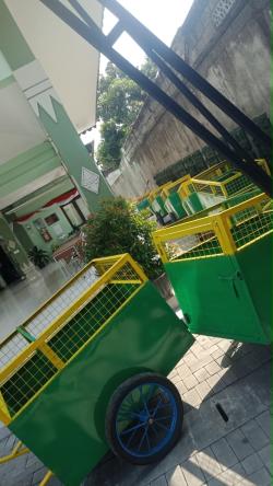 gerobak sampah